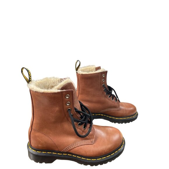 Dr. Martens Womans Brown Faux Leather Fur Lined Ankle Boots Size 6L SKU 8728 - Picture 4 of 16